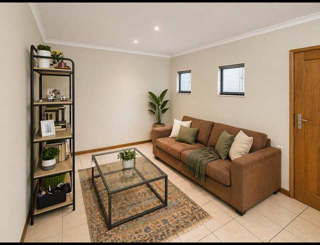 2 BEDROOM APARTMENT FOR SALE IN HATFIELD
